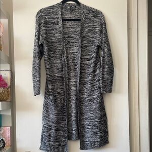 POOF!|Black and White Knit Sweater Cardigan with pockets|Small|EUC